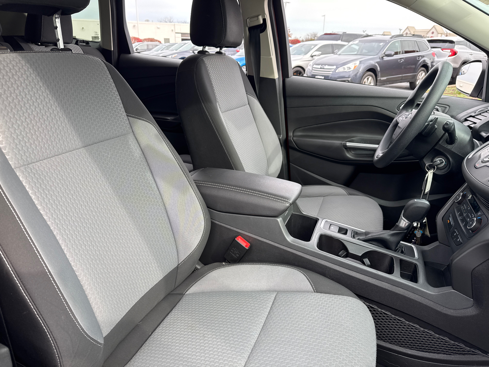 2017 Ford Escape SE 37