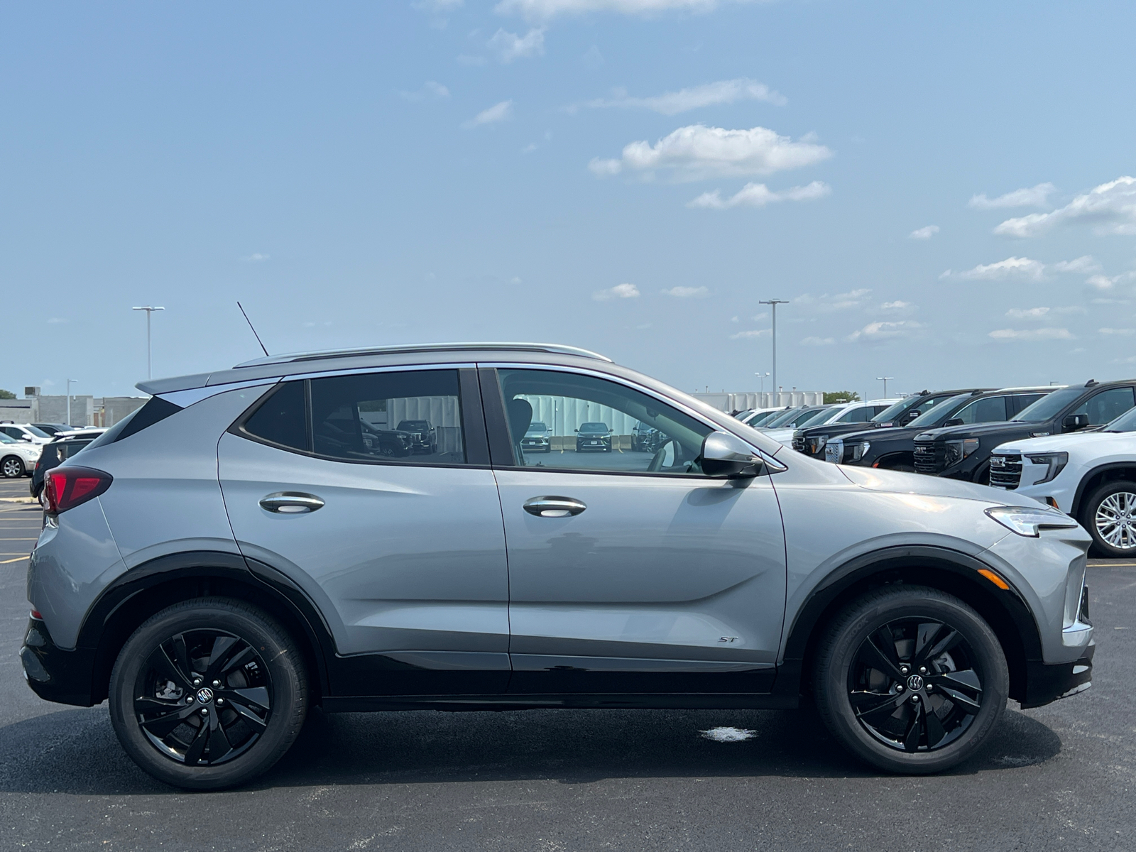 2025 Buick Encore GX Sport Touring 9