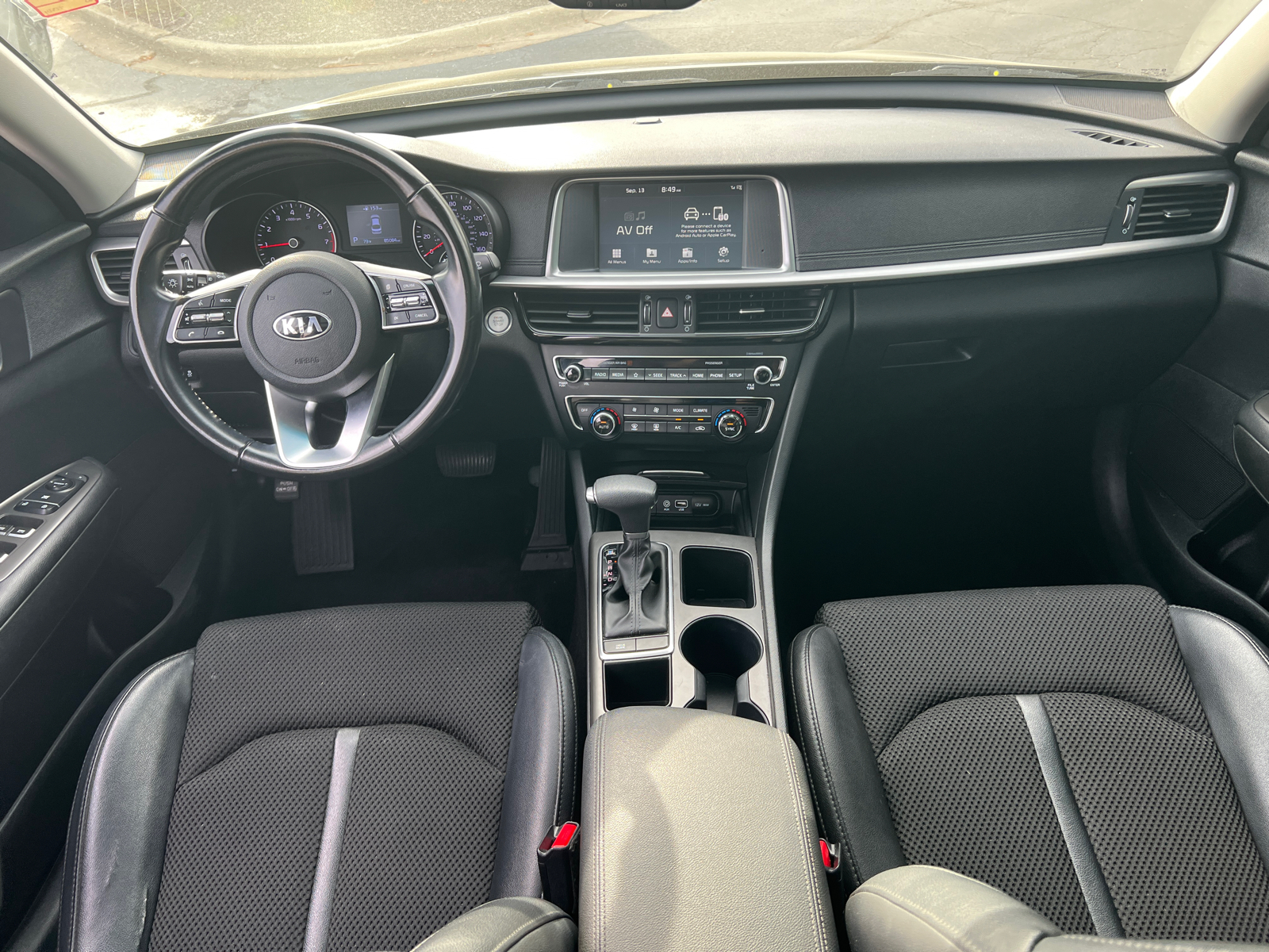 2019 Kia Optima S 32