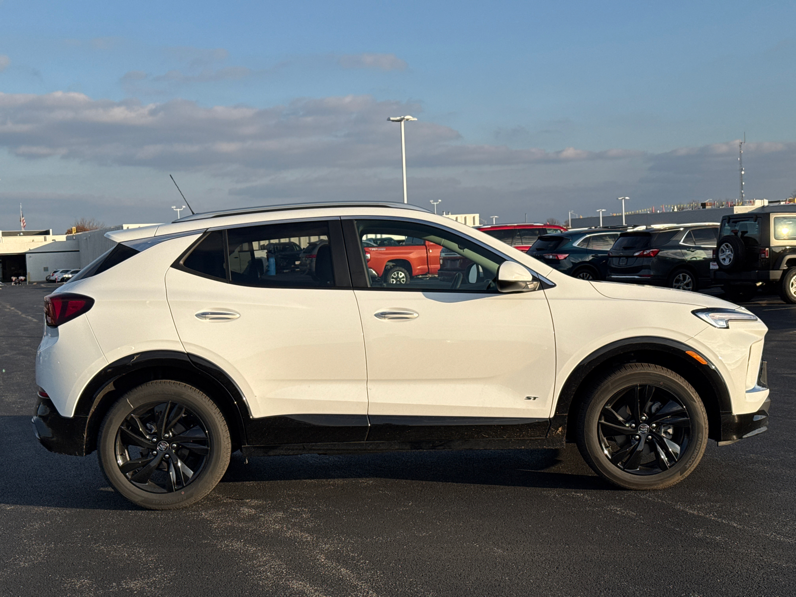 2025 Buick Encore GX Sport Touring 9