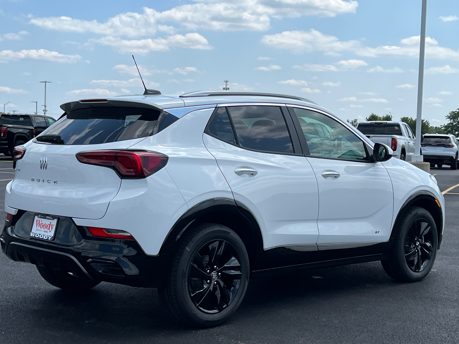 2025 Buick Encore GX Sport Touring 8