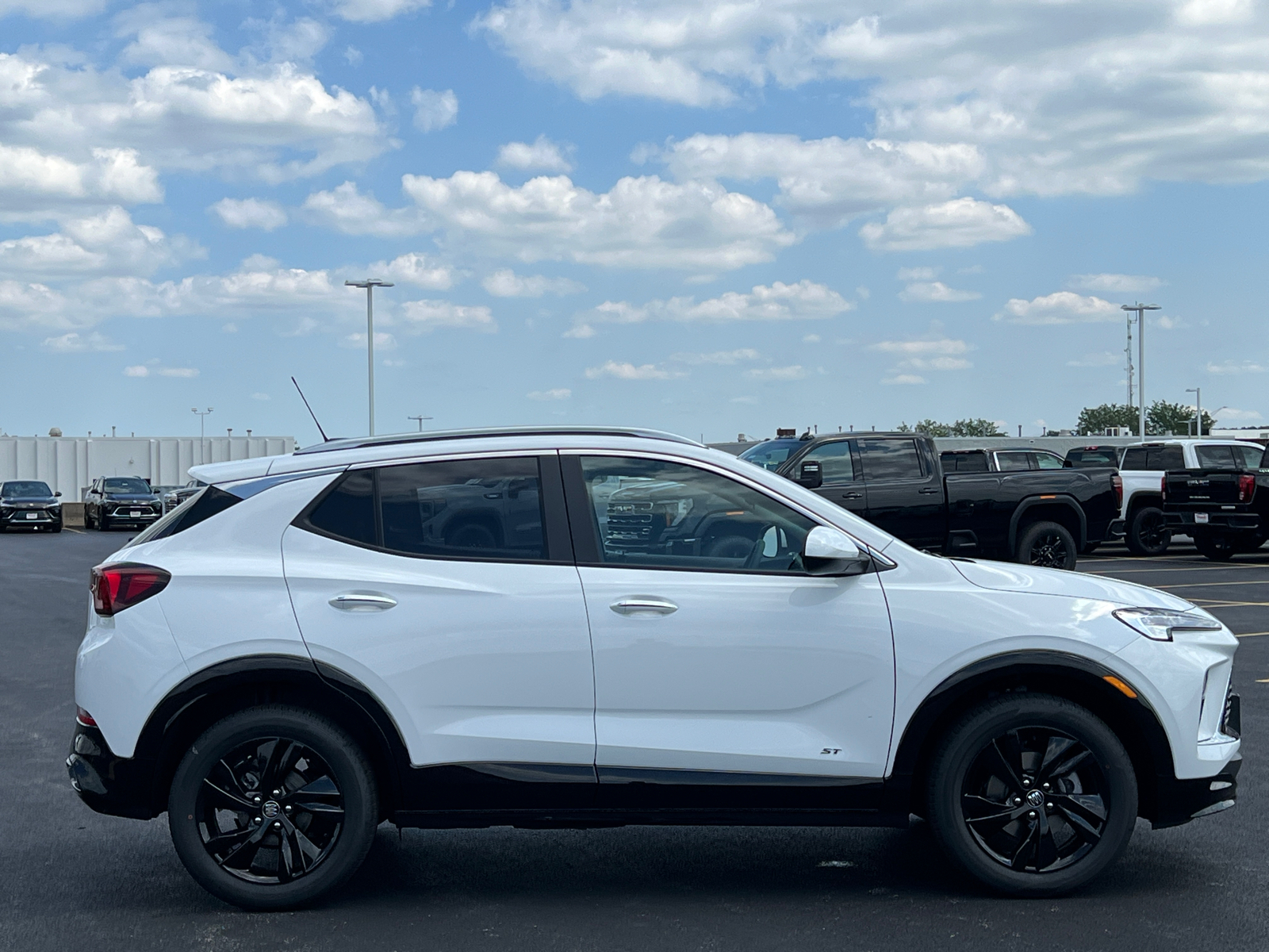 2025 Buick Encore GX Sport Touring 9