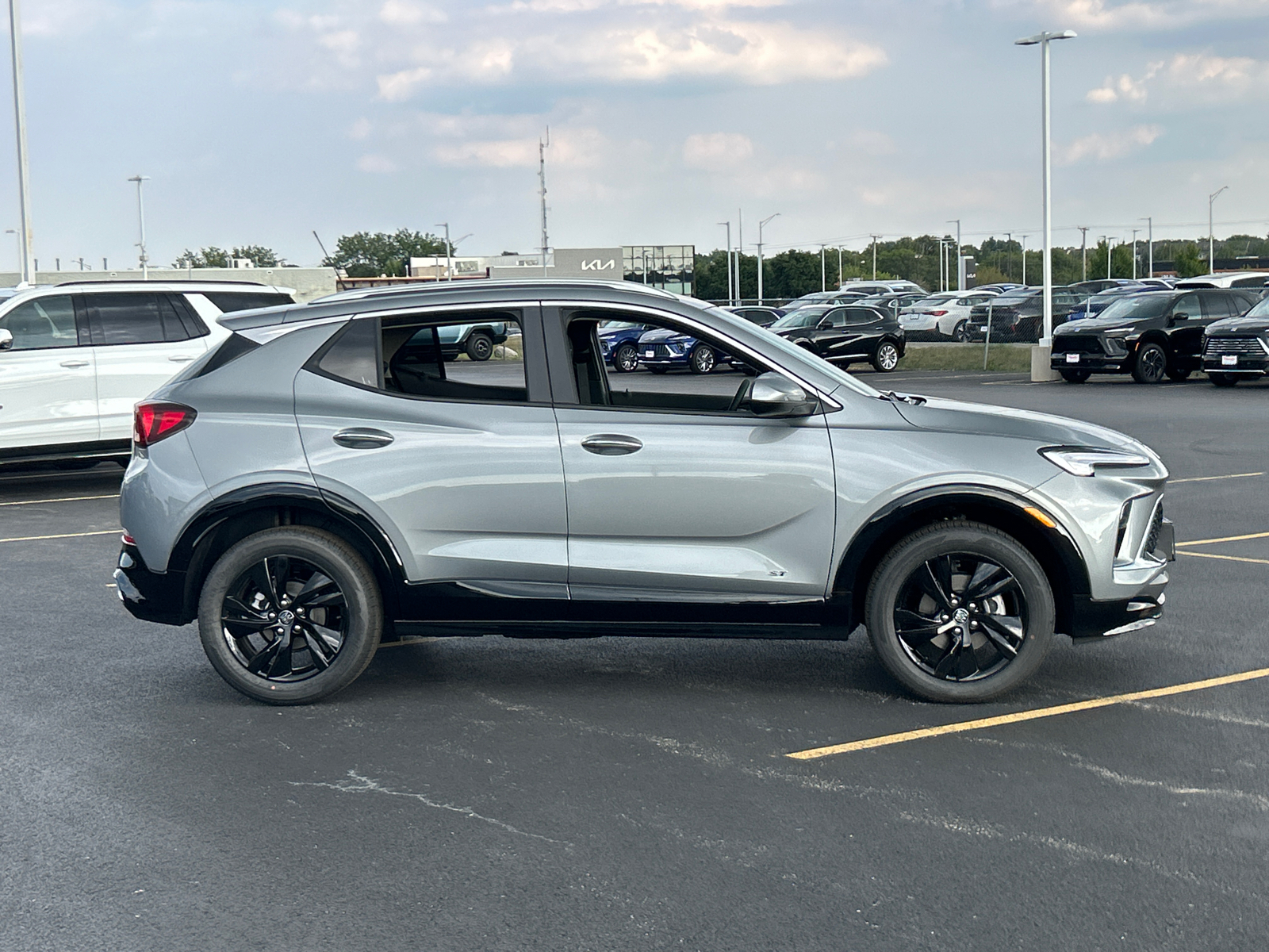 2025 Buick Encore GX Sport Touring 9