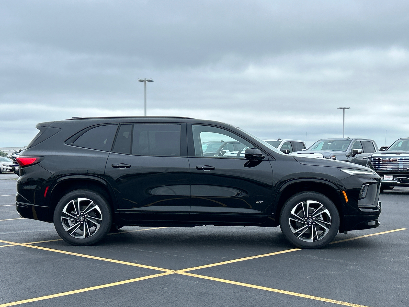 2025 Buick Enclave Sport Touring 9