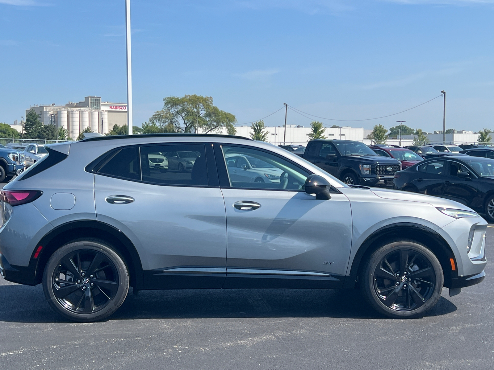 2024 Buick Envision Sport Touring 9