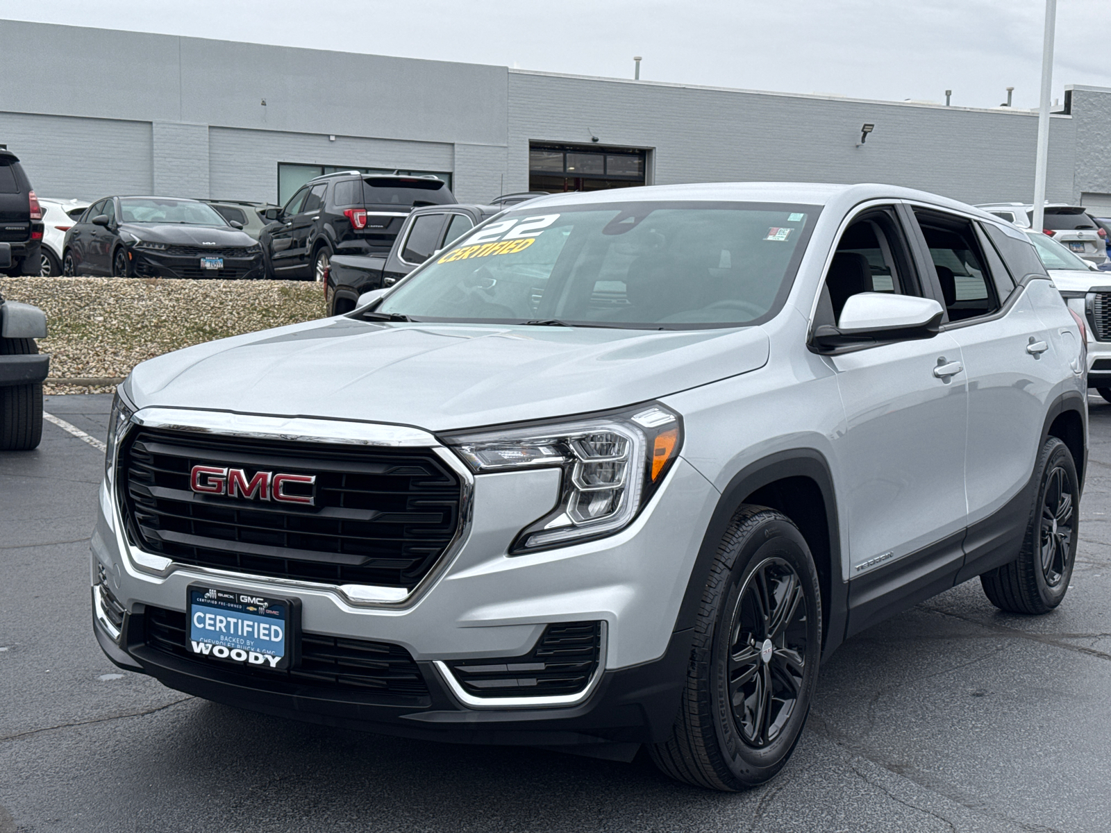 2022 GMC Terrain SLE 4