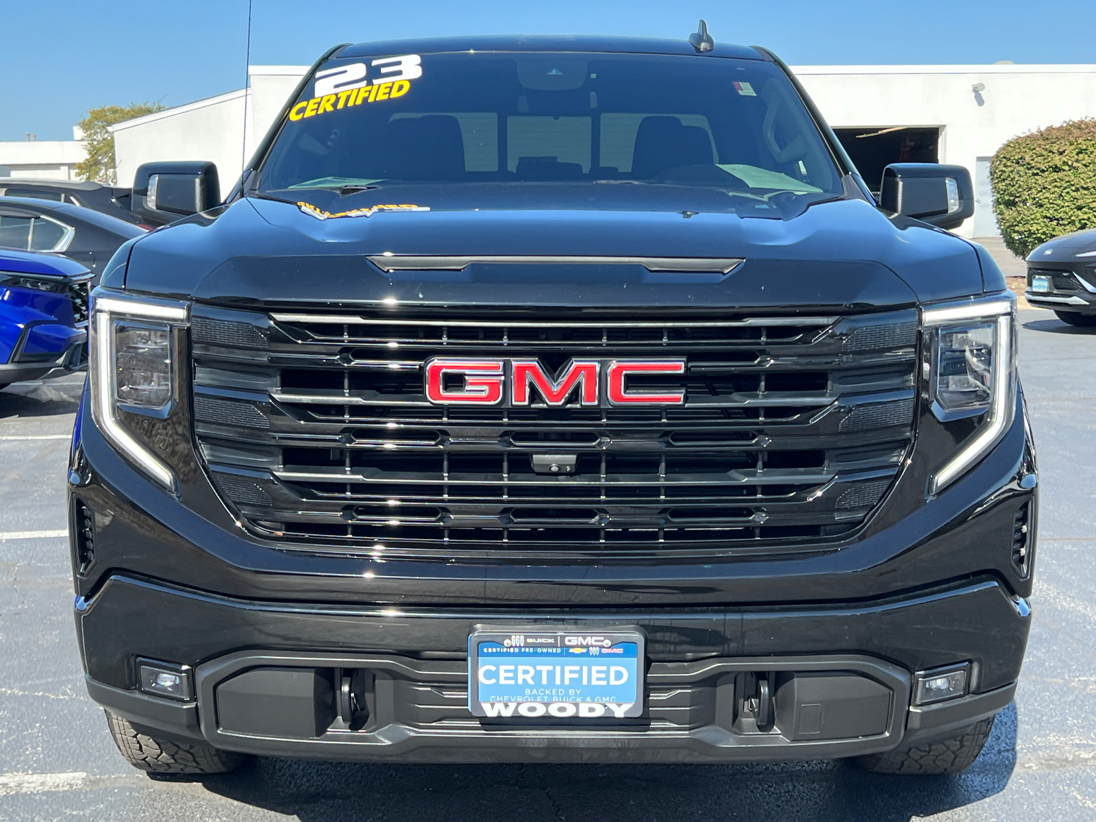 2023 GMC Sierra 1500 Elevation 3