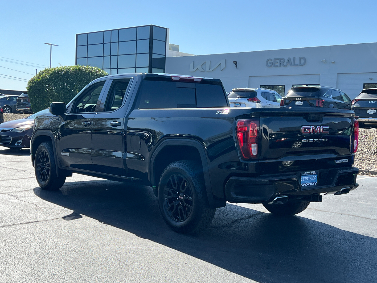 2023 GMC Sierra 1500 Elevation 6