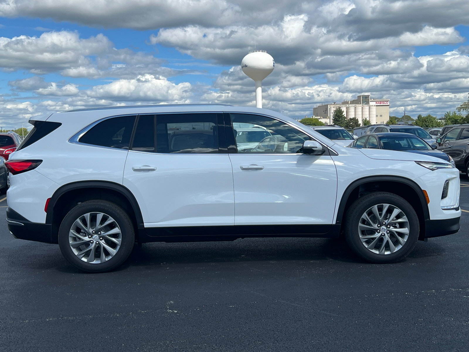 2025 Buick Enclave Preferred 9