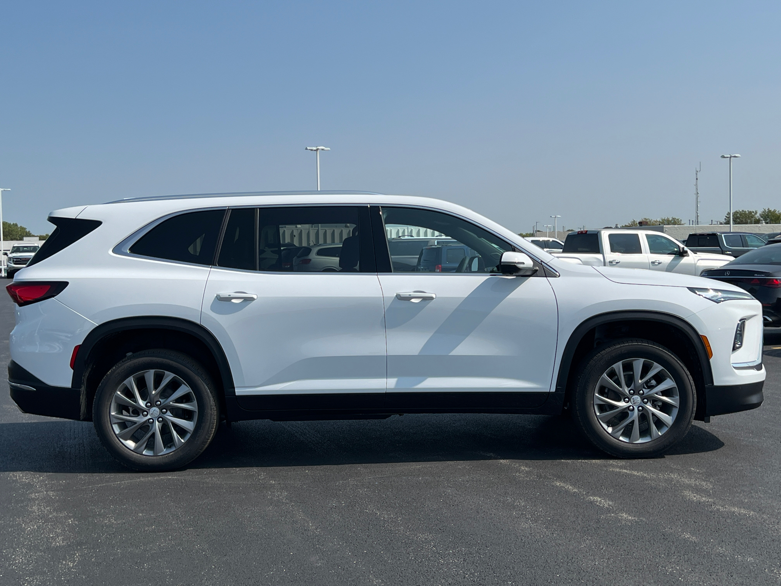 2025 Buick Enclave Preferred 9