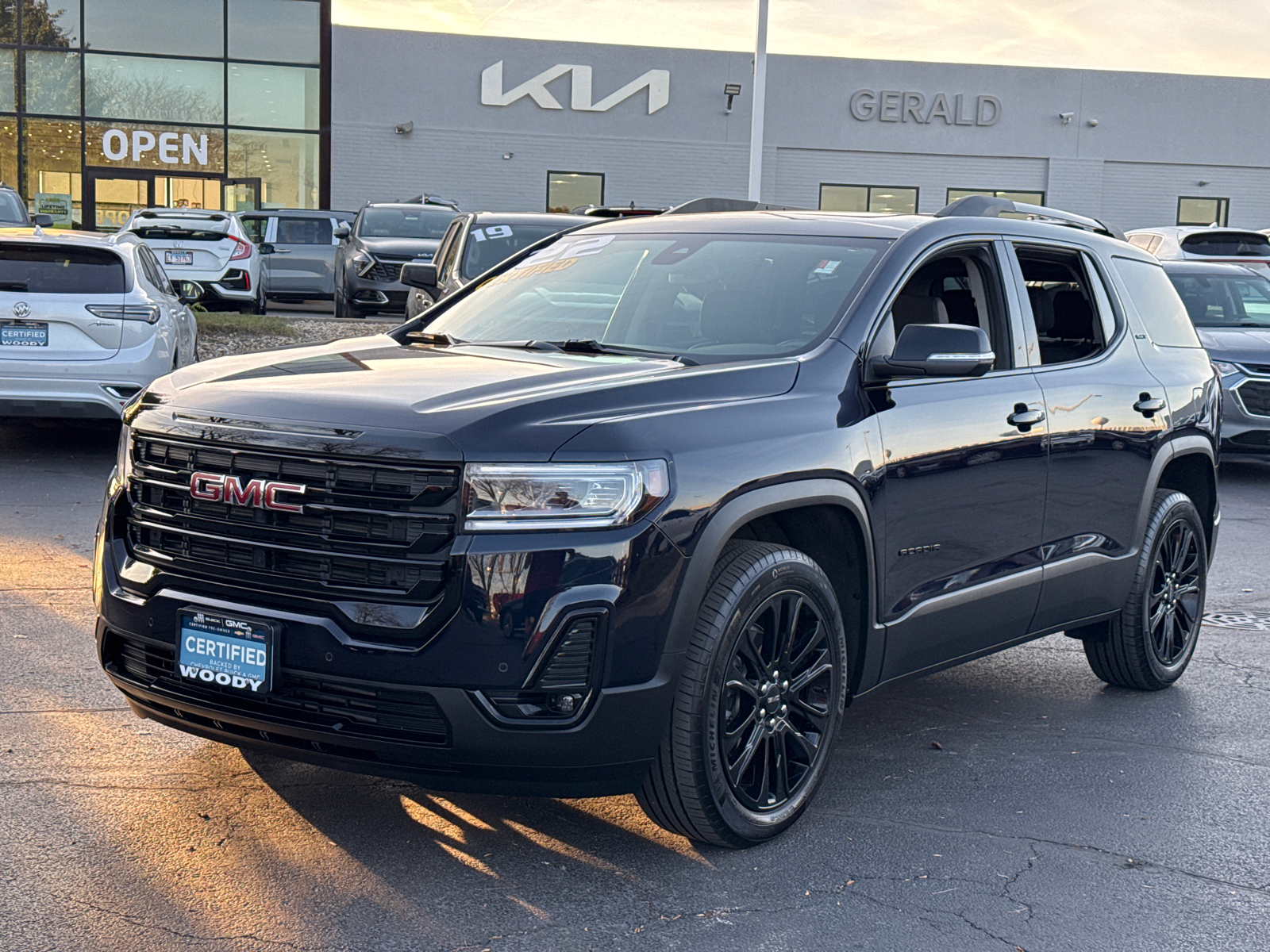 2022 GMC Acadia SLT 4