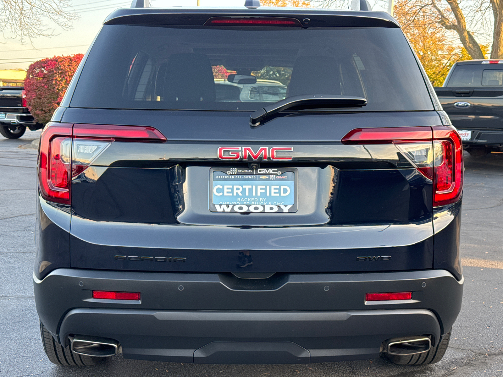 2022 GMC Acadia SLT 7