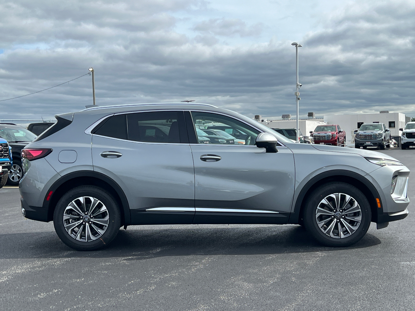 2024 Buick Envision Preferred 9