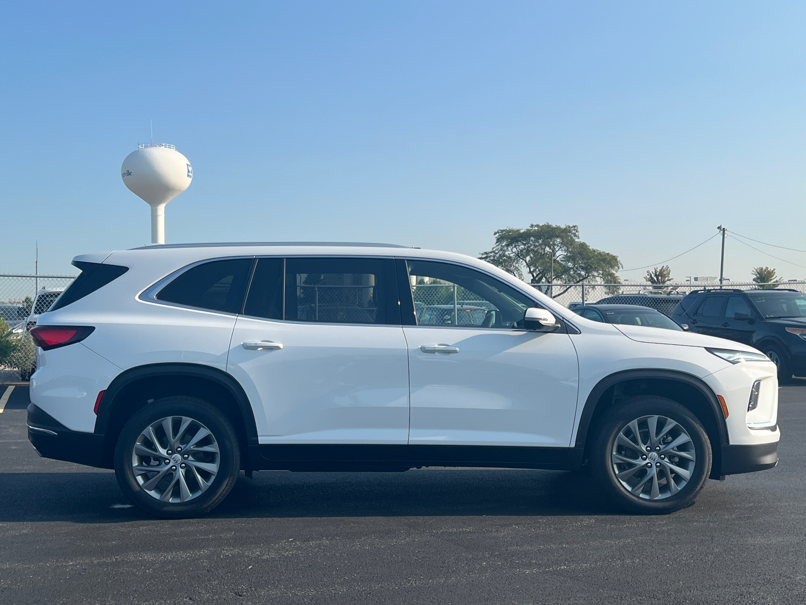 2025 Buick Enclave Preferred 9