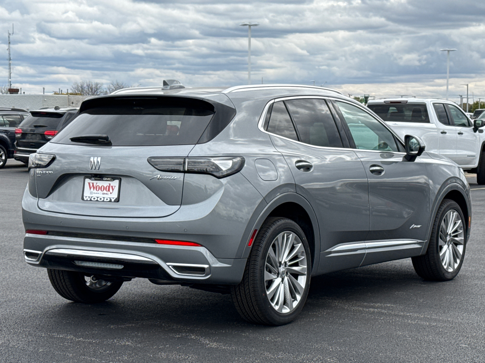 2024 Buick Envision Avenir 8