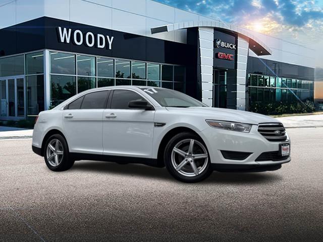 2017 Ford Taurus SE 1