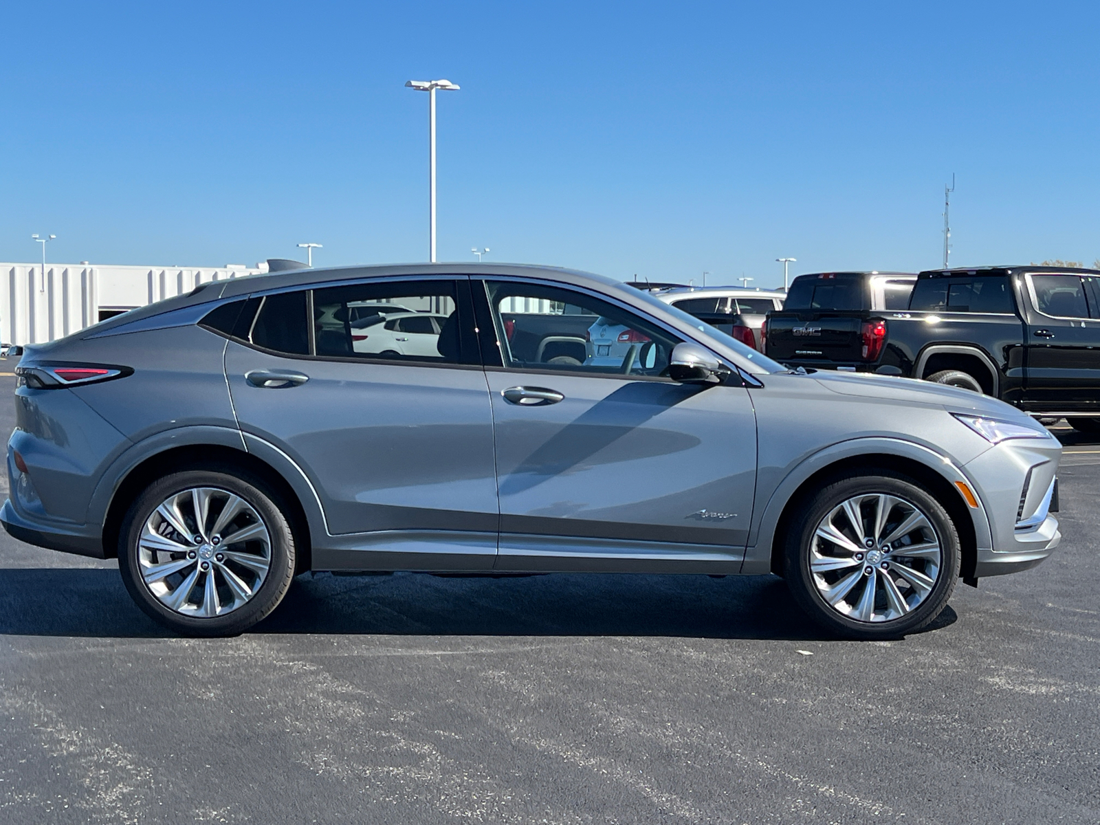 2025 Buick Envista Avenir 9