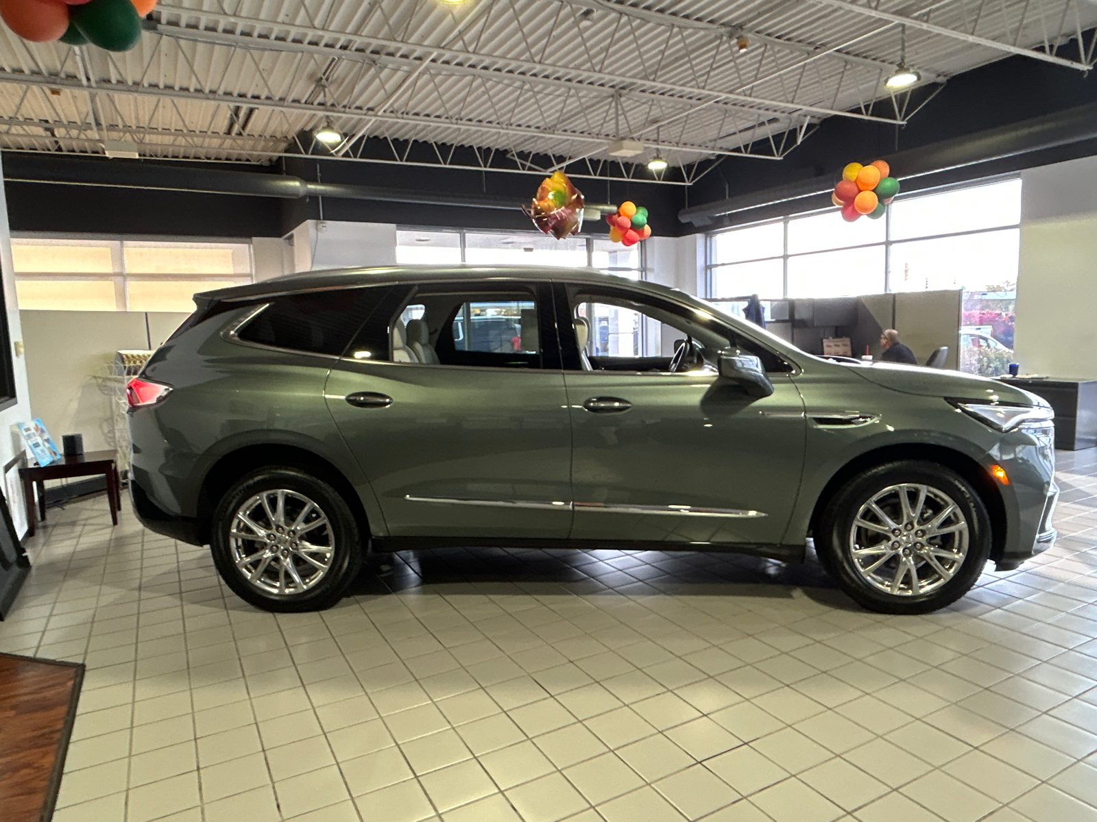 2024 Buick Enclave Essence 9