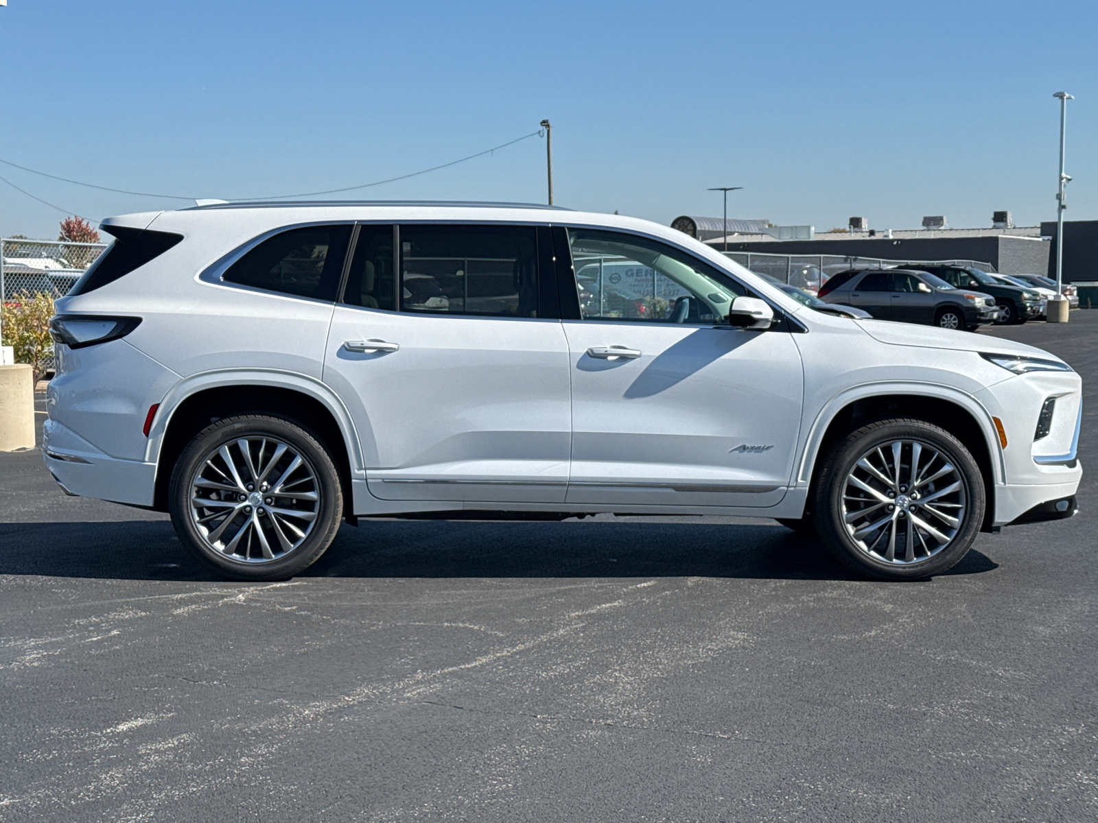 2025 Buick Enclave Avenir 9