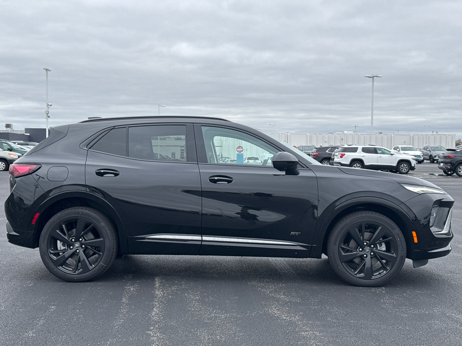 2025 Buick Envision Sport Touring 9