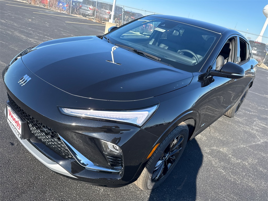 2025 Buick Envista Sport Touring 10