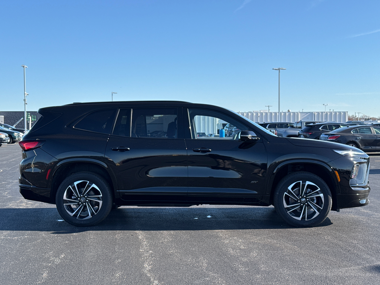 2025 Buick Enclave Sport Touring 9