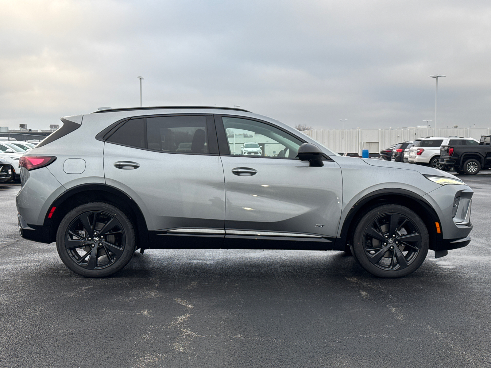 2025 Buick Envision Sport Touring 9