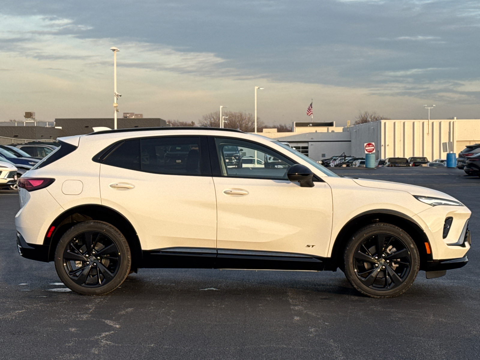 2025 Buick Envision Sport Touring 9