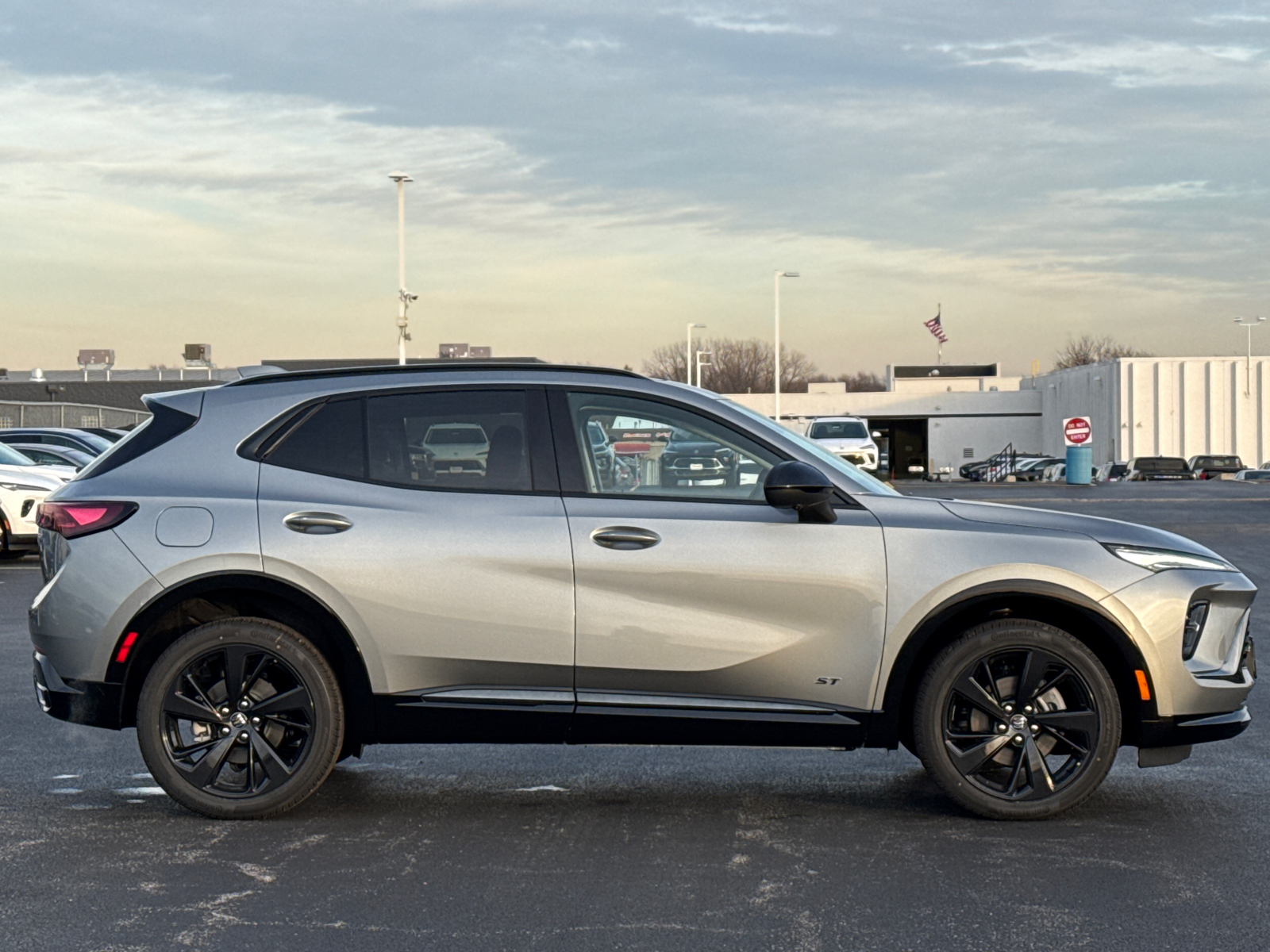 2025 Buick Envision Sport Touring 9