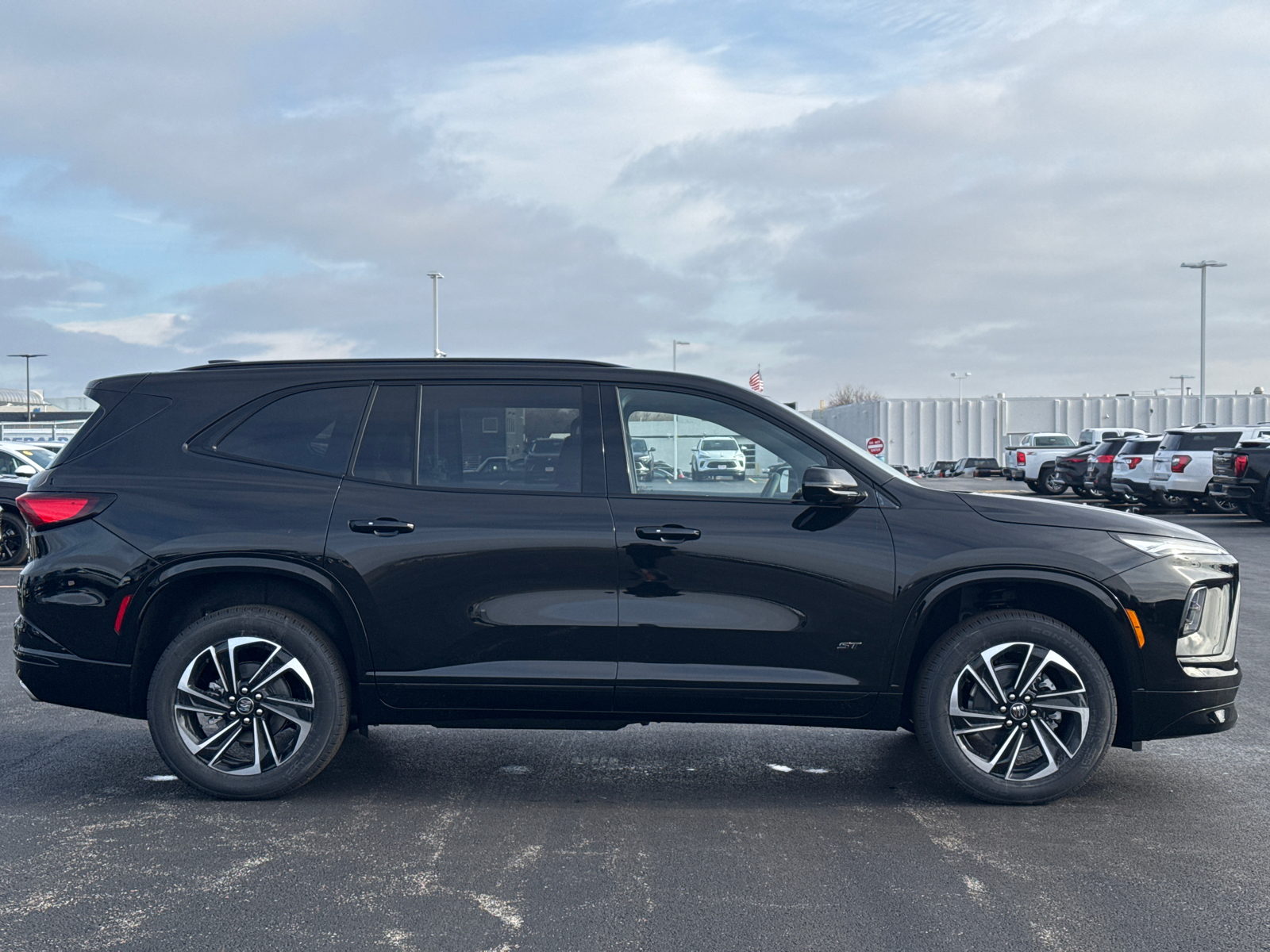 2025 Buick Enclave Sport Touring 9