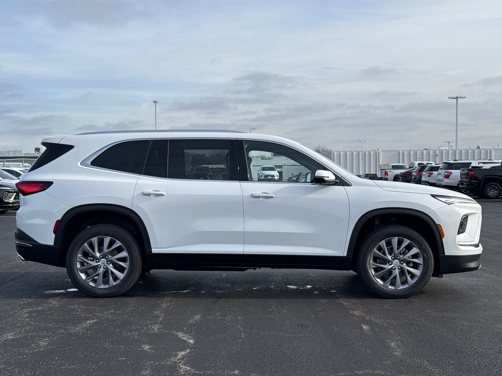 2025 Buick Enclave Preferred 9