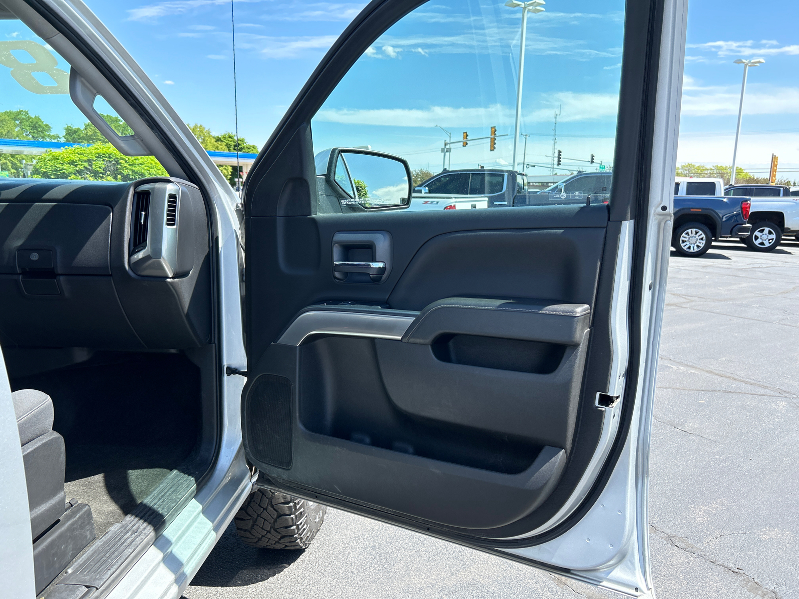 2018 Chevrolet Silverado 2500HD LT 30