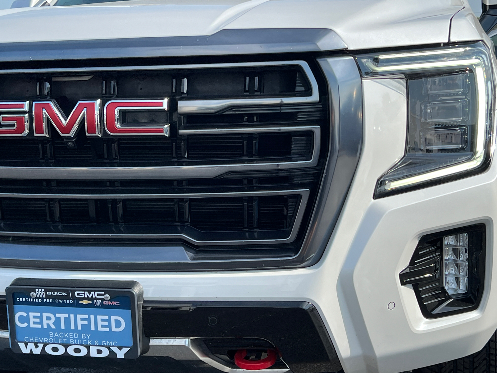 2023 GMC Yukon AT4 11