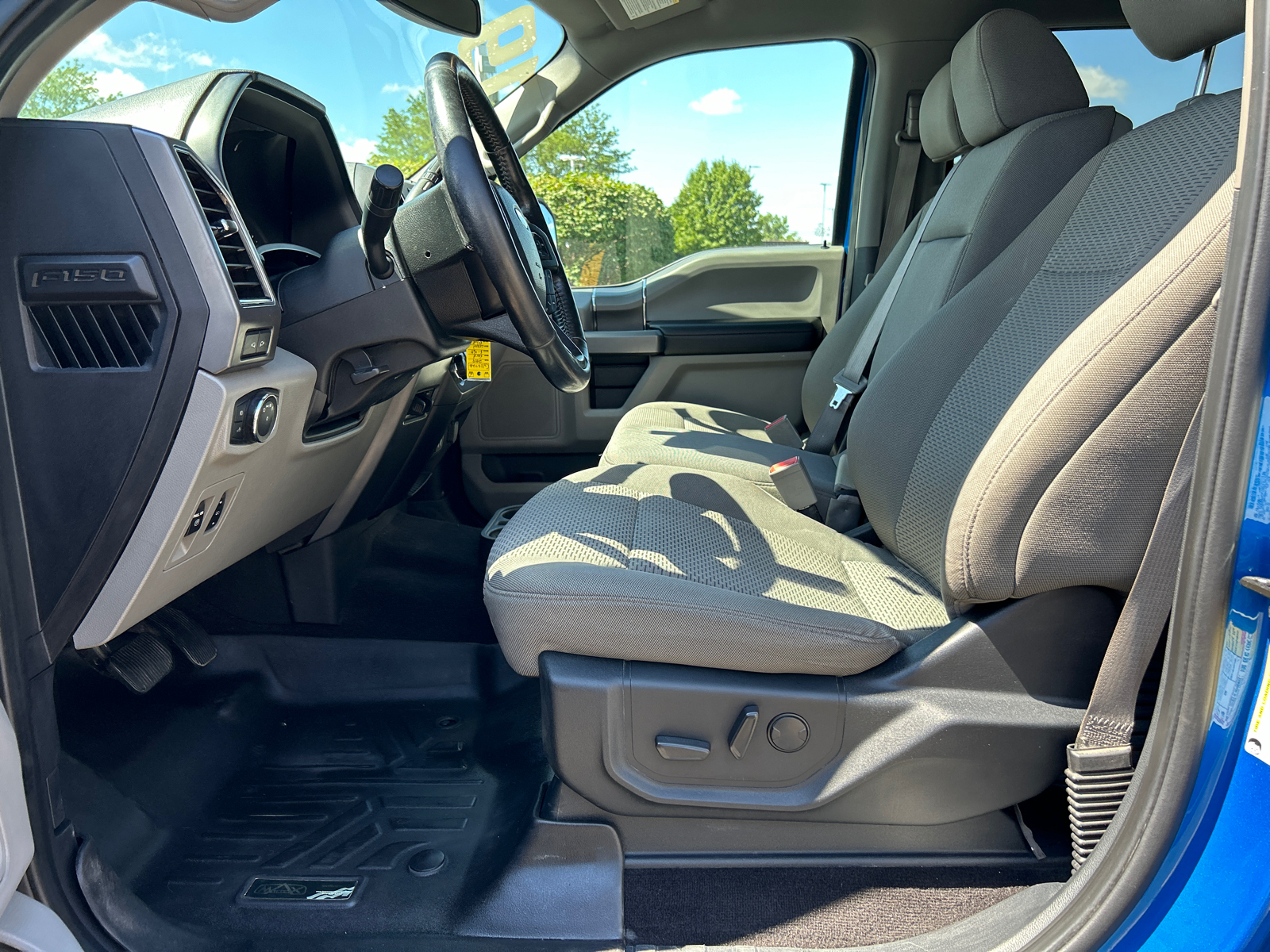 2019 Ford F-150 XLT 16