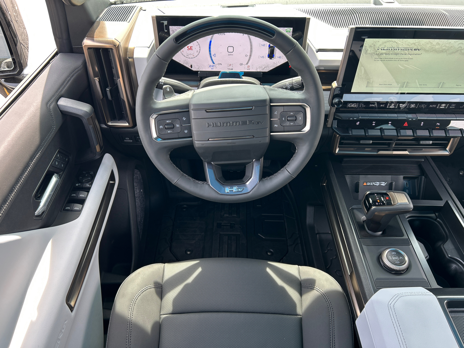 2024 GMC Hummer EV SUV 2X 31
