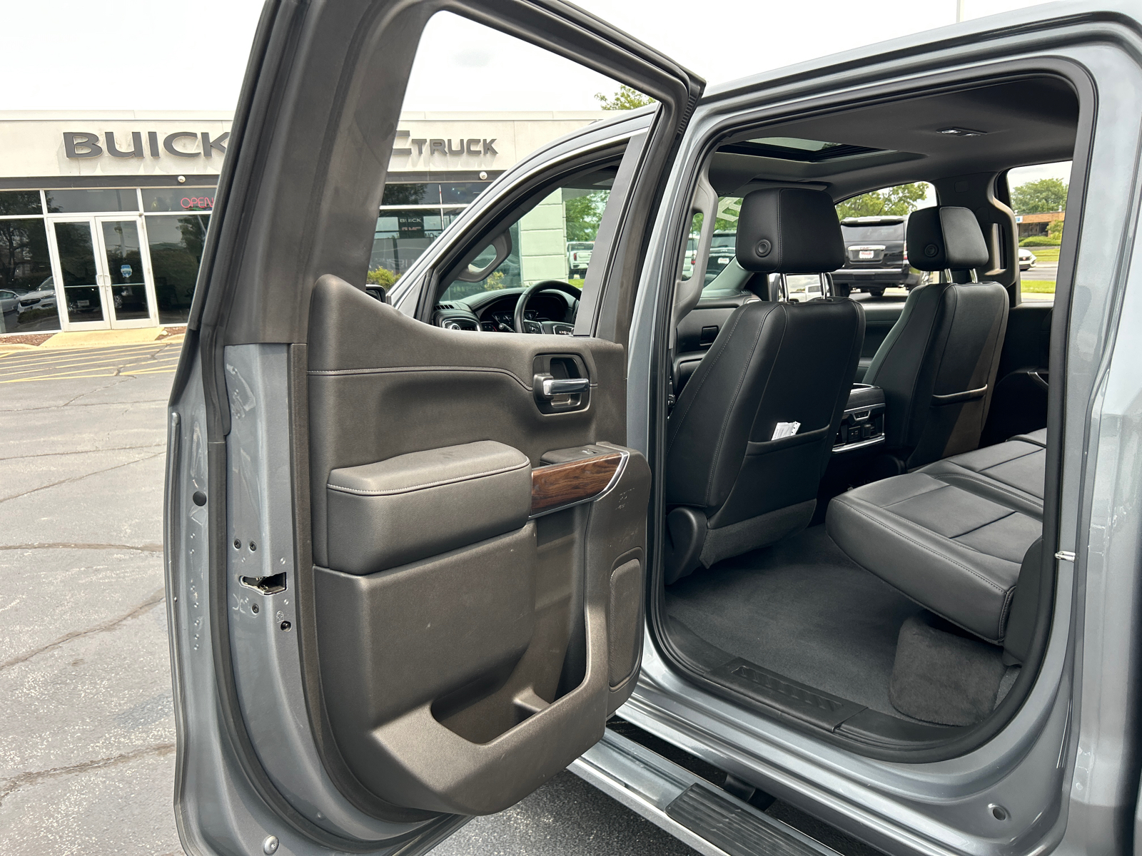 2019 GMC Sierra 1500 SLT 35