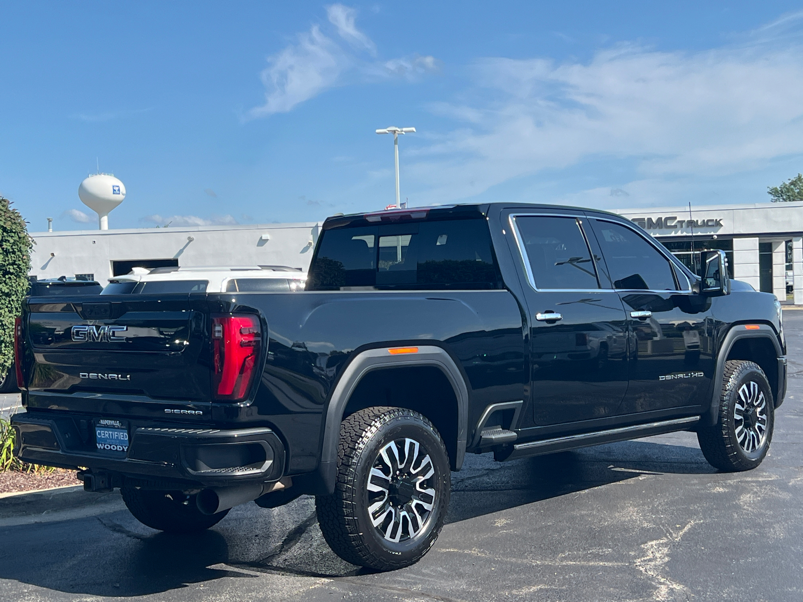 2024 GMC Sierra 2500HD Denali Ultimate 8