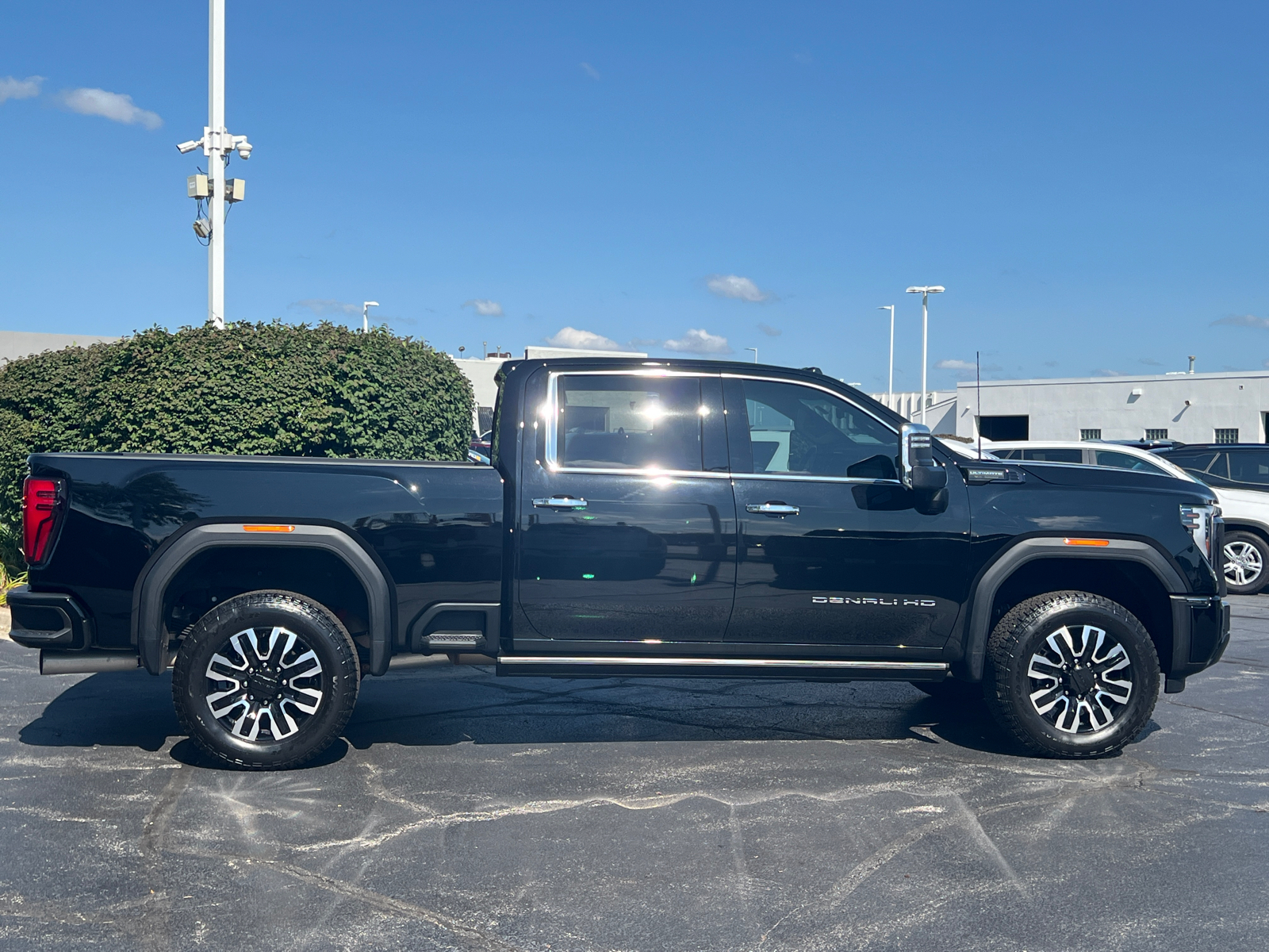 2024 GMC Sierra 2500HD Denali Ultimate 9