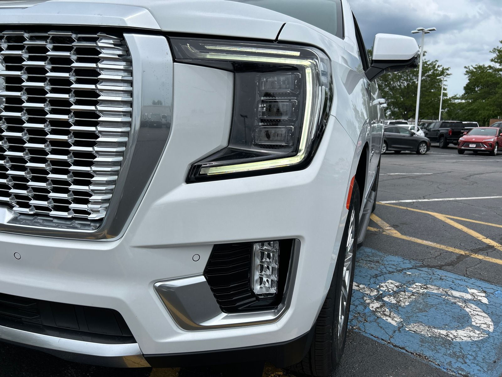 2024 GMC Yukon Denali 10