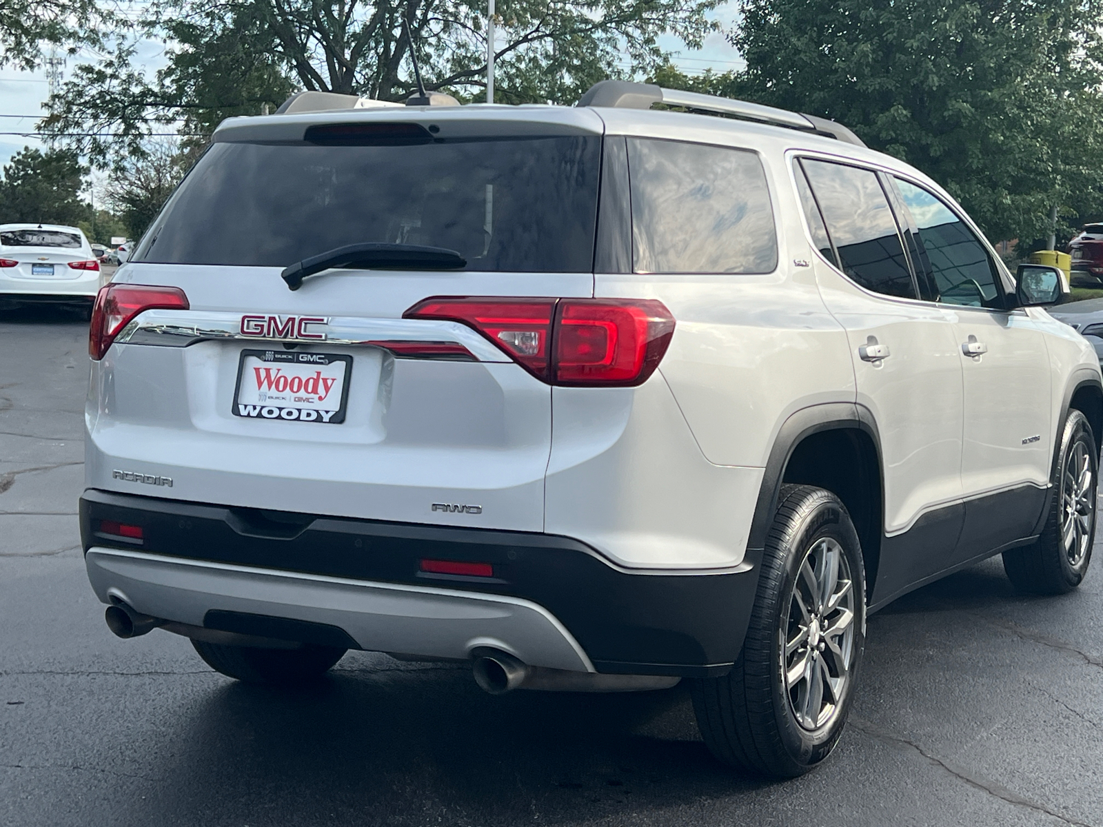 2019 GMC Acadia SLT-1 8