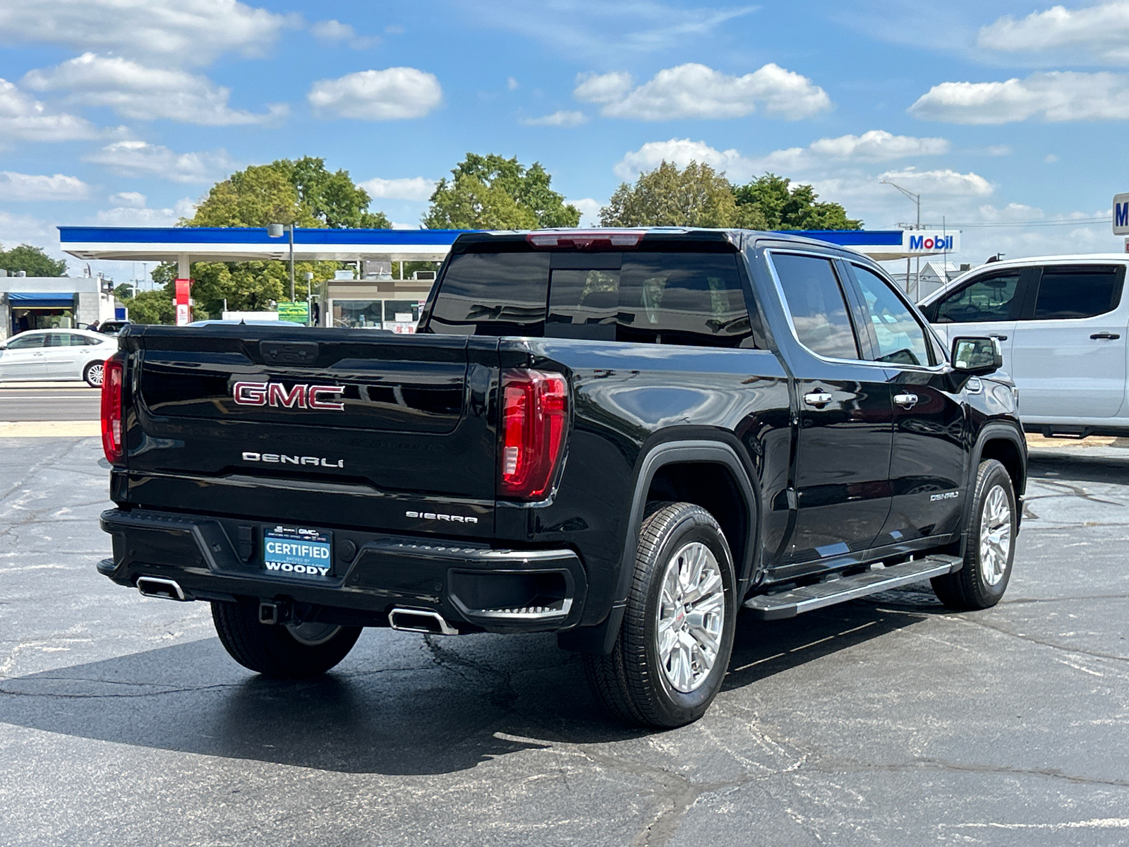 2023 GMC Sierra 1500 Denali 8