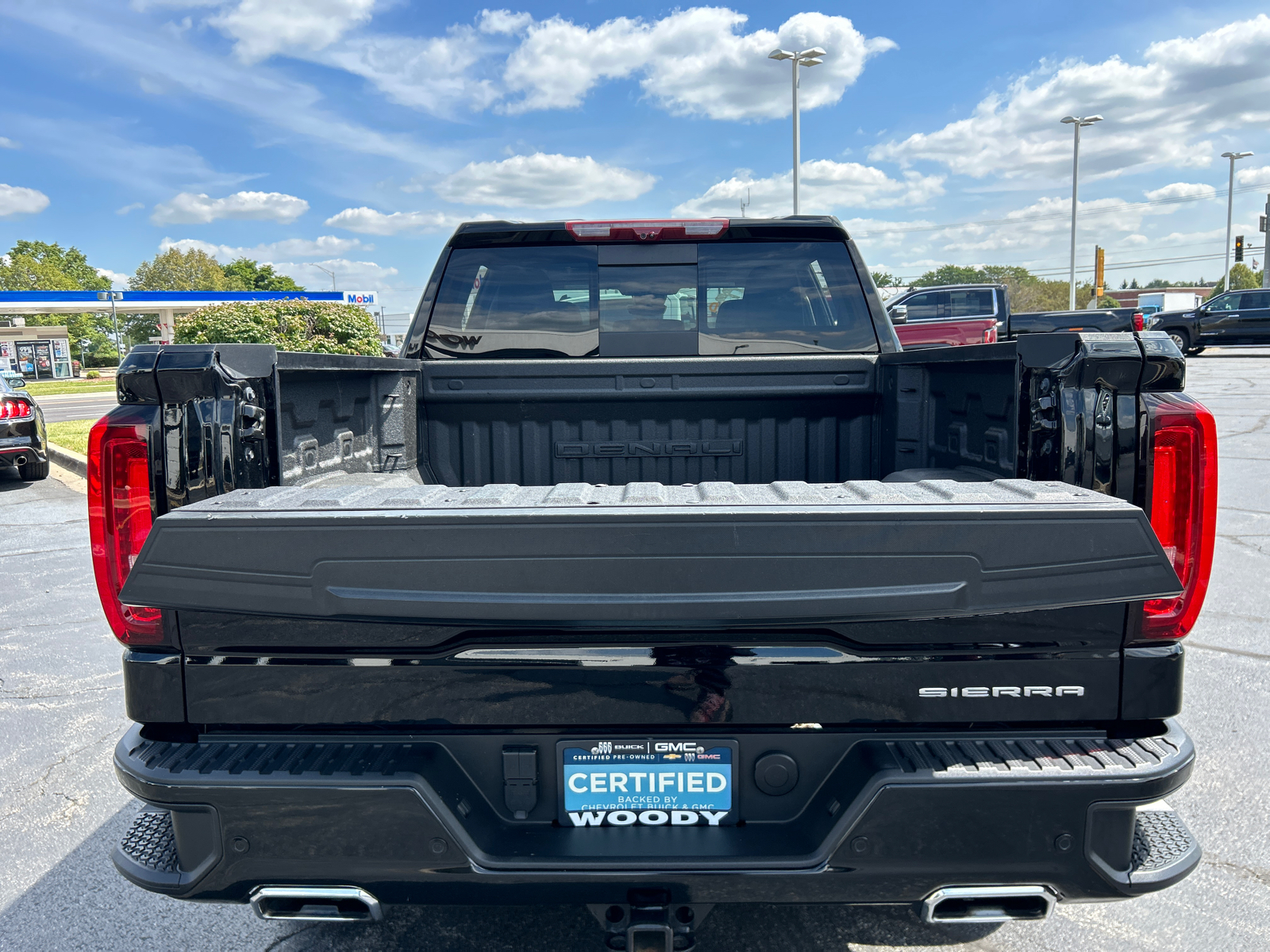 2023 GMC Sierra 1500 Denali 39