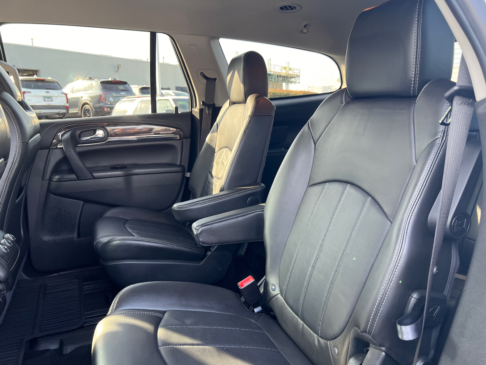 2017 Buick Enclave Leather Group 34