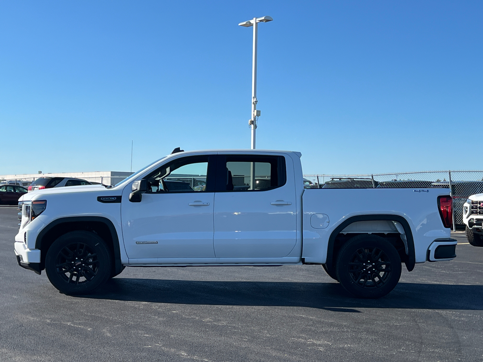 2024 GMC Sierra 1500 Elevation 5