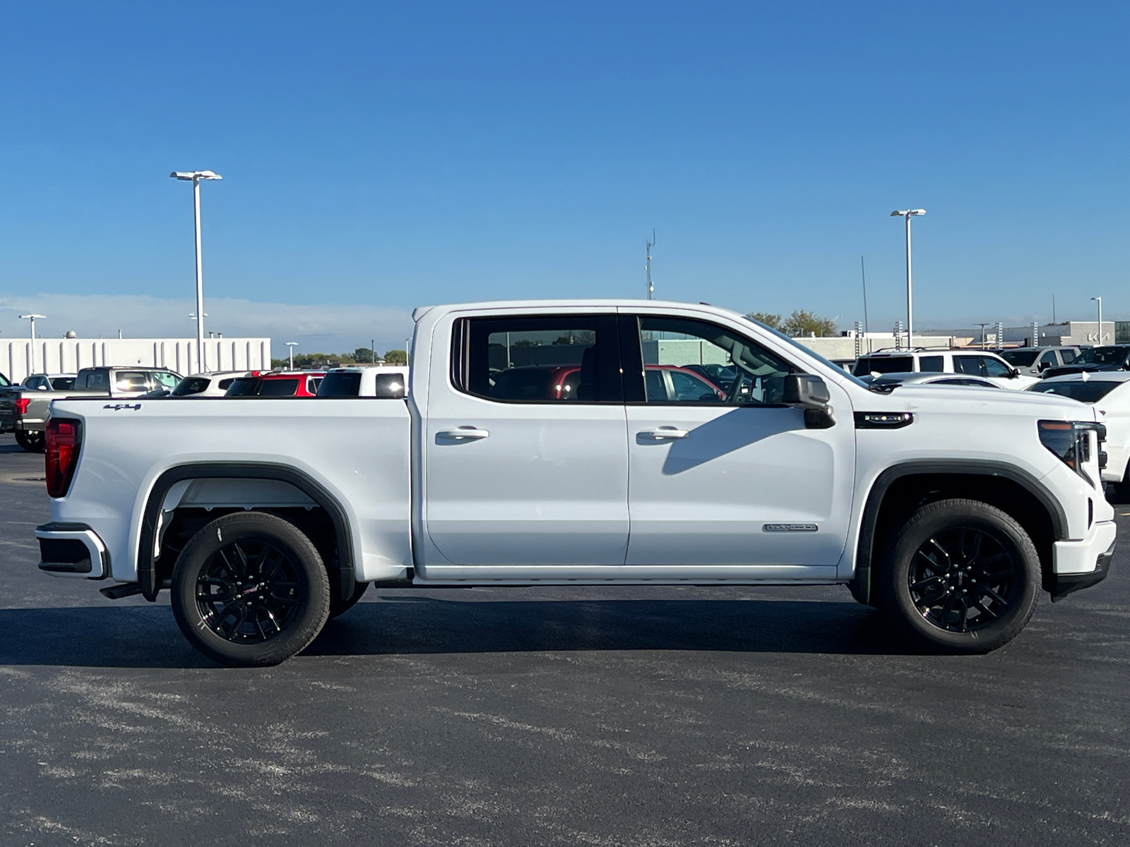 2024 GMC Sierra 1500 Elevation 9