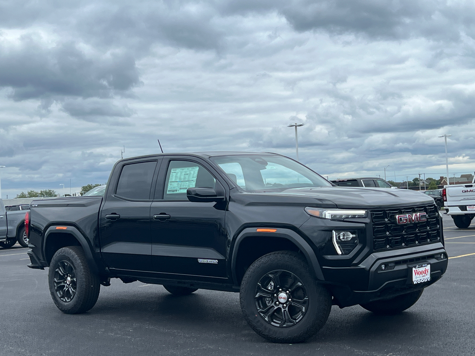 2024 GMC Canyon Elevation 2