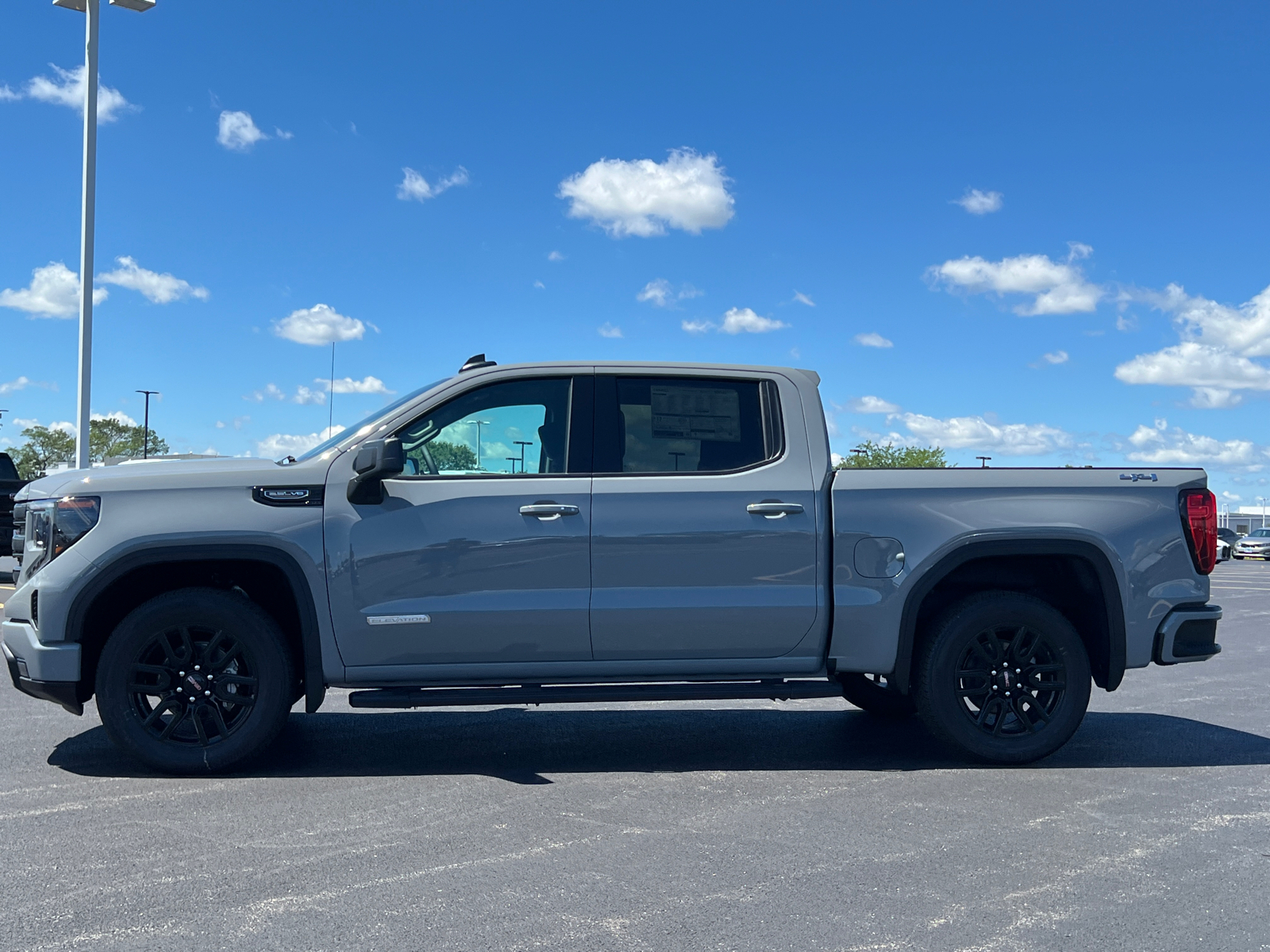 2024 GMC Sierra 1500 Elevation 5