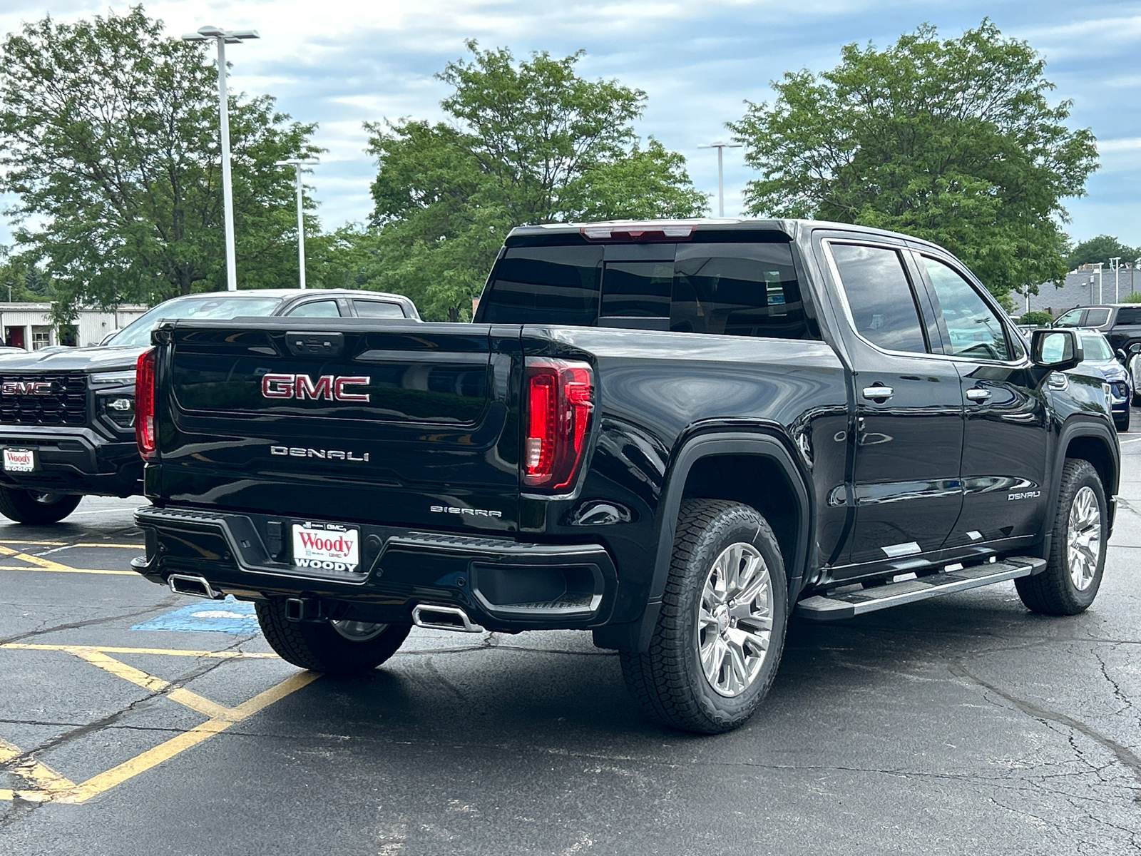 2024 GMC Sierra 1500 Denali 8