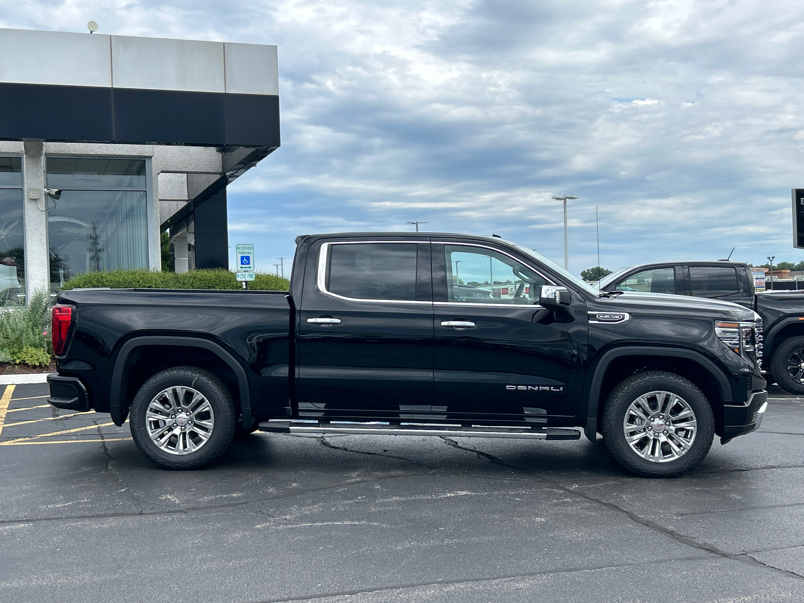 2024 GMC Sierra 1500 Denali 9