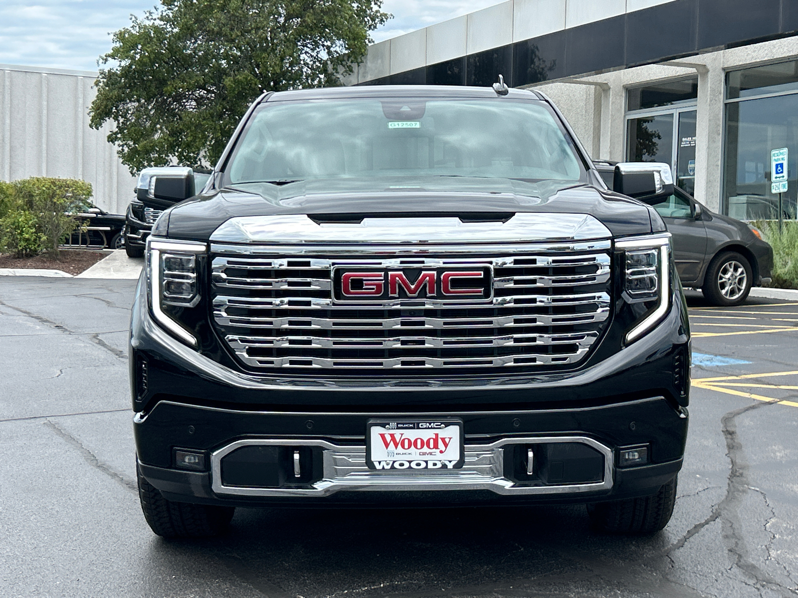 2024 GMC Sierra 1500 Denali 3